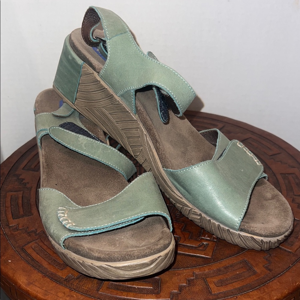 WOLKY Leather Strappy Sandals
